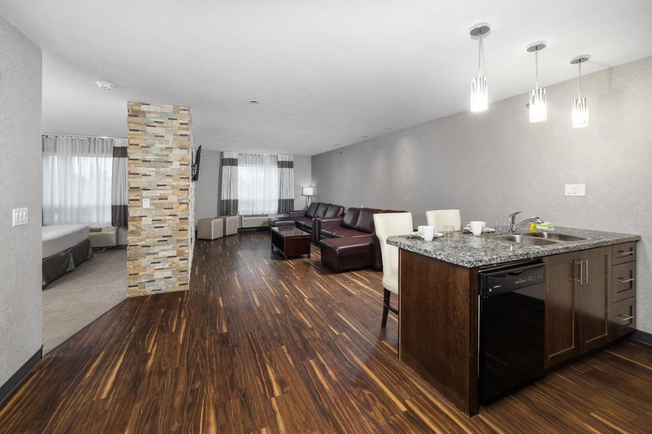 Home Inn & Suites Yorkton Luaran gambar