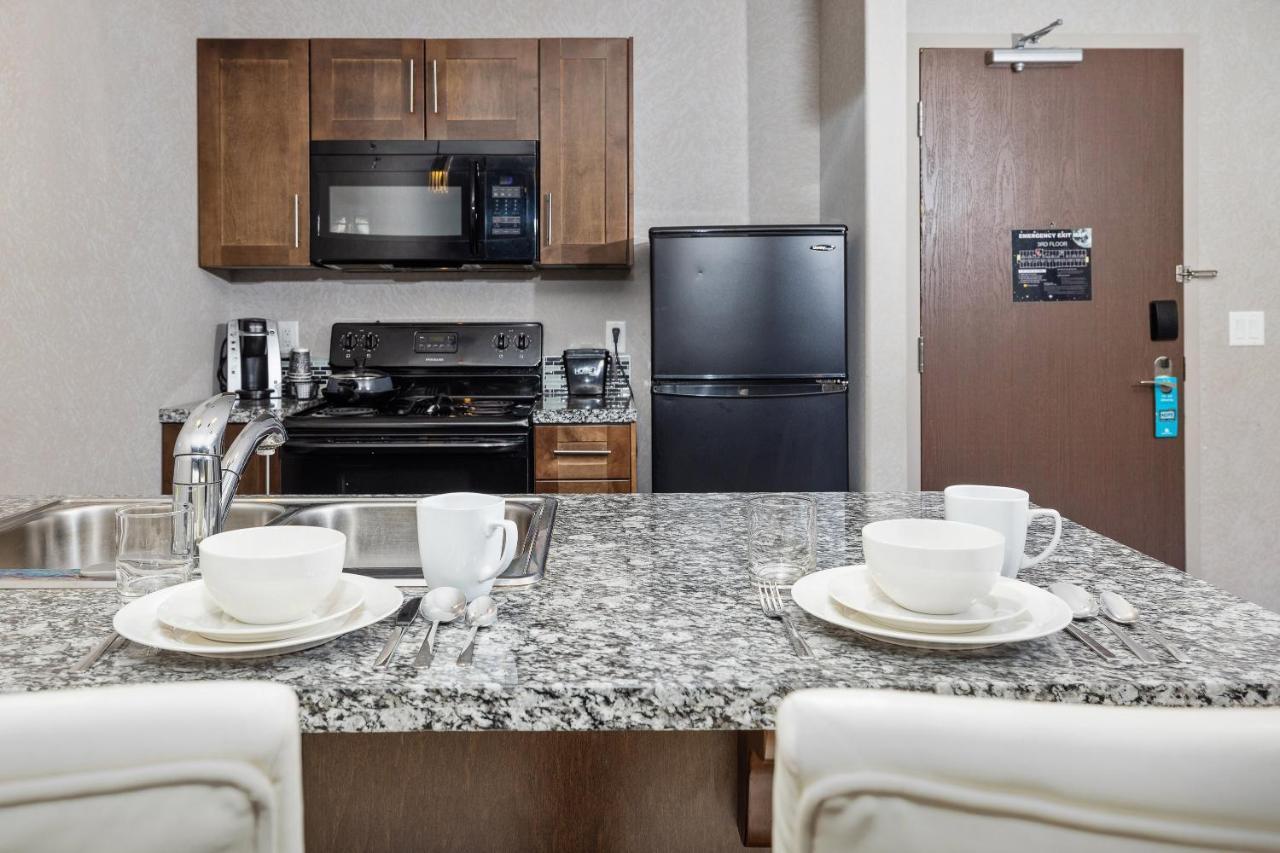 Home Inn & Suites Yorkton Luaran gambar