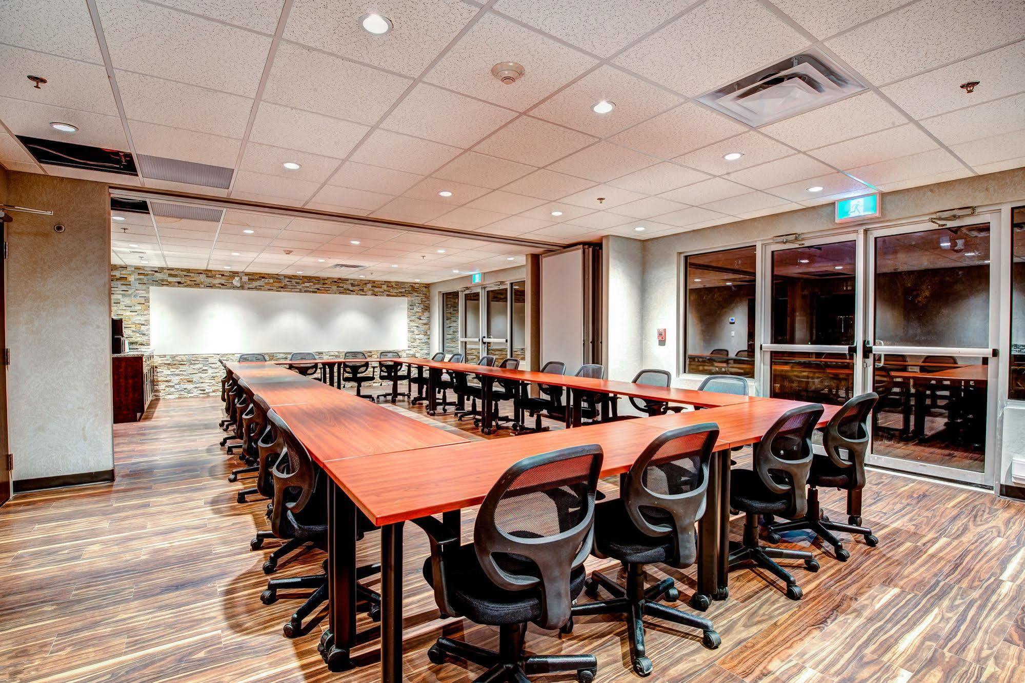 Home Inn & Suites Yorkton Luaran gambar
